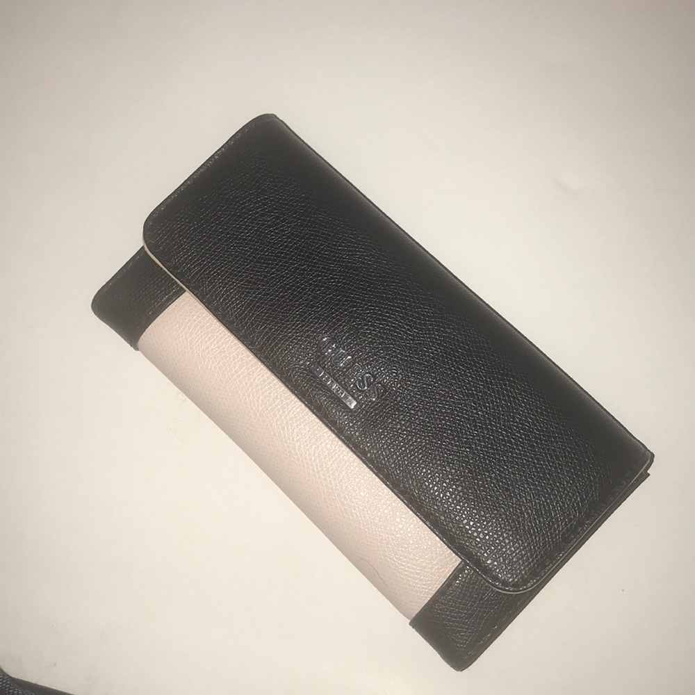 Guess fold wallet